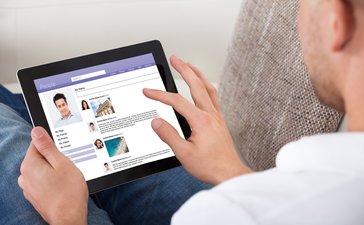 Již desetinu zobrazení stránek v regionu CEE generují mobilní zařízení