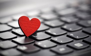 Valentine’s Day in video advertising
