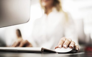 Rugpjūčio mėnesį ilgėjo internete praleistas laikas